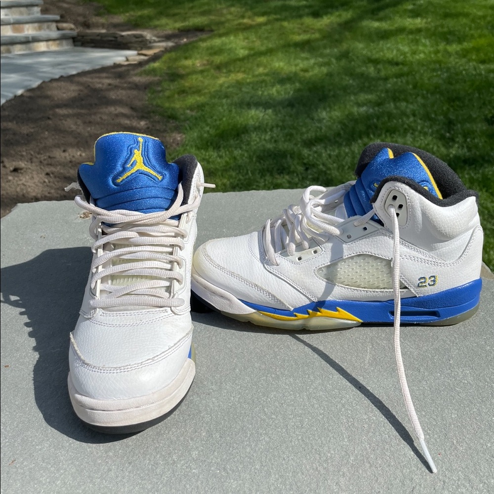 Air Jordan 5 Retro - Laney Size: 6Y
